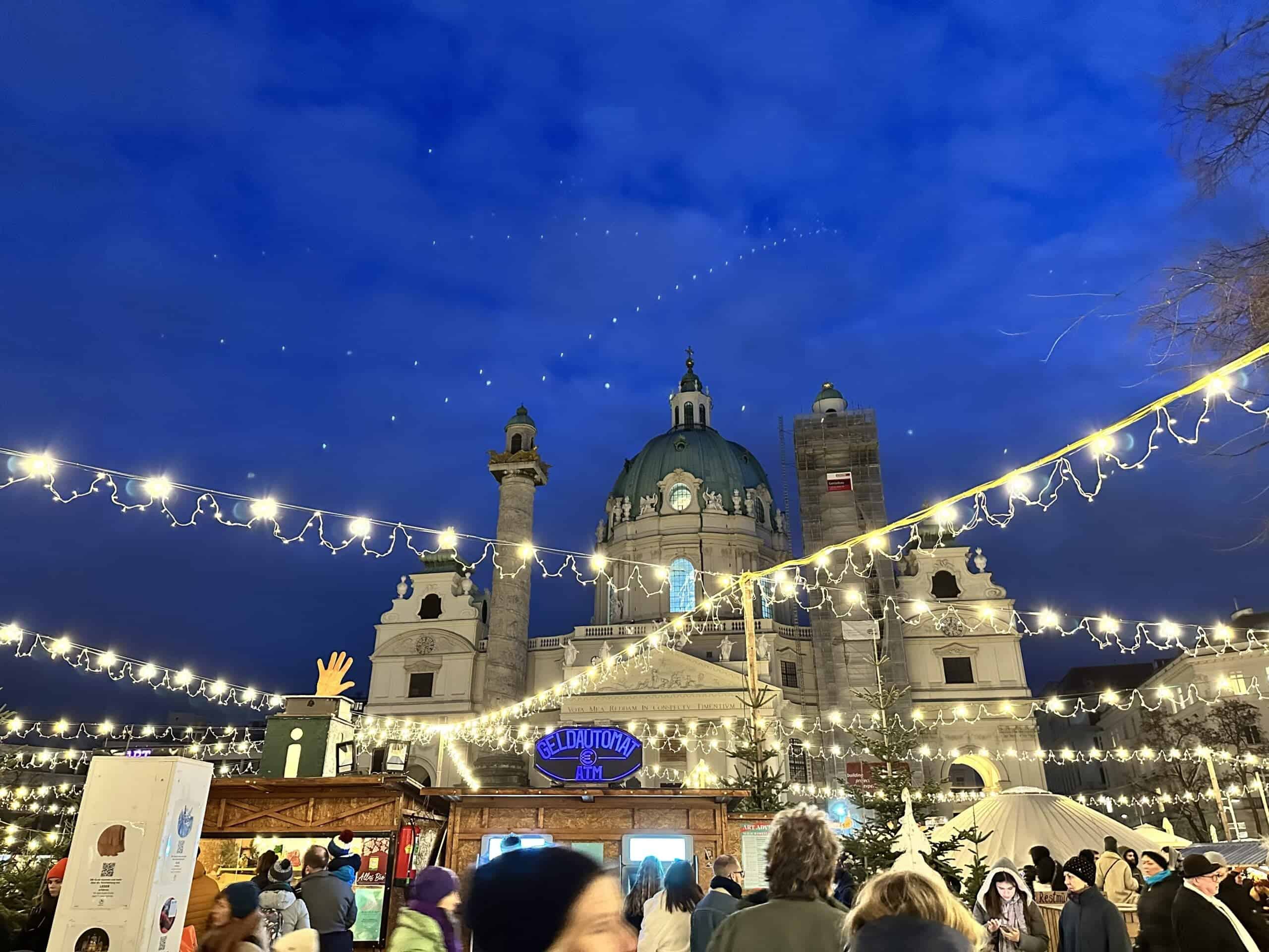 Kerstmarkt Art Advent op de Karlsplatz