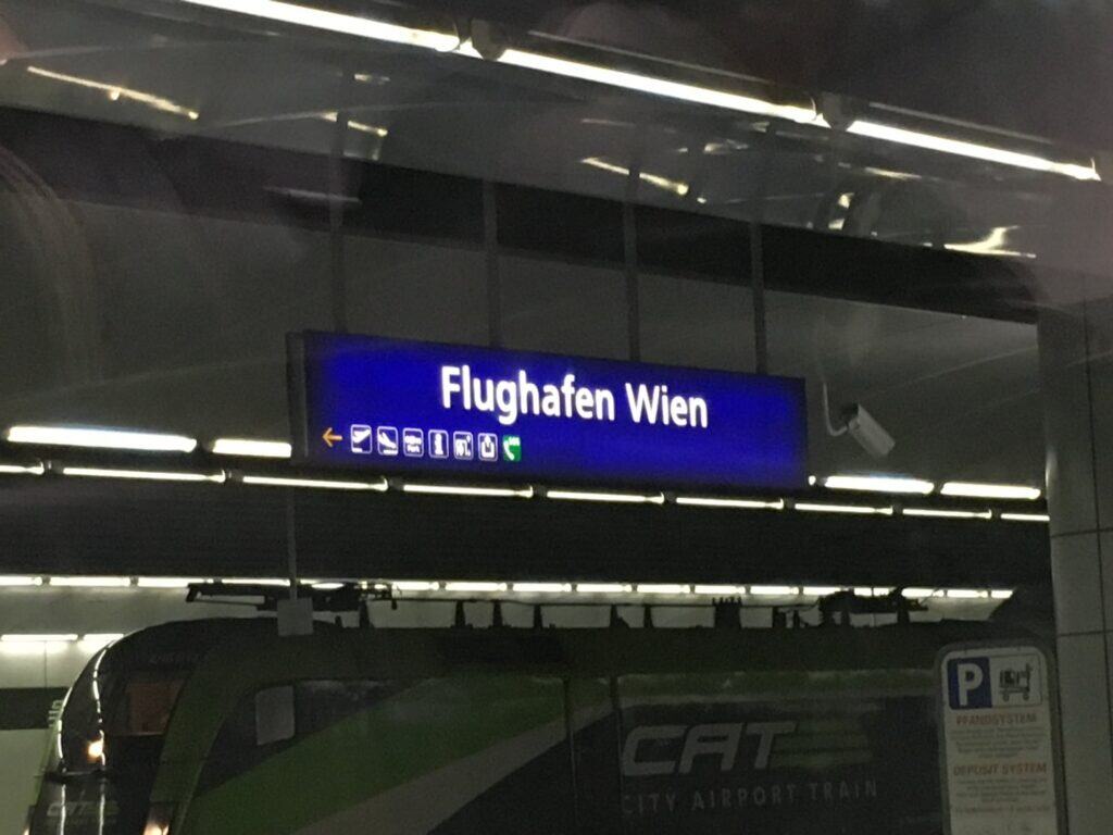 aankomst luchthaven Wenen