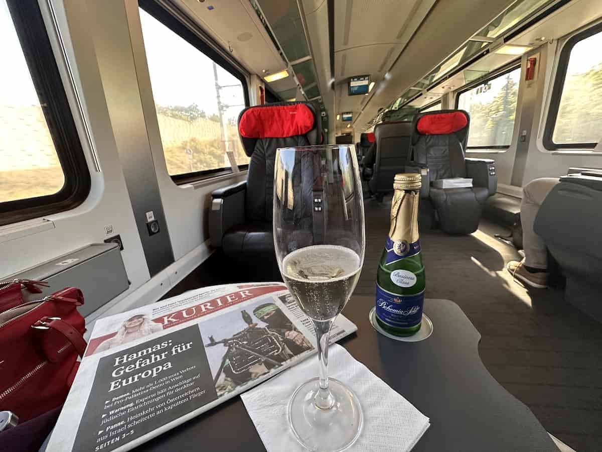 comfortabel en luxe met de trein naar Wenen