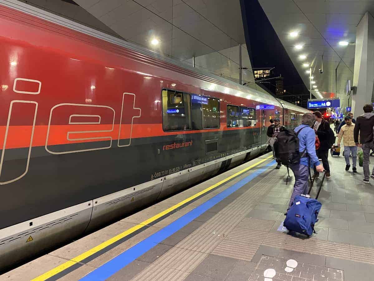 Met de trein naar Wenen