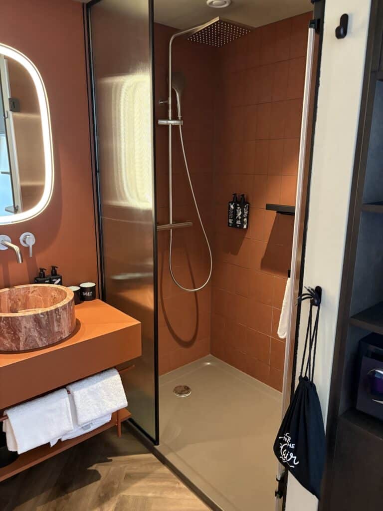 badkamer- hotel schani city